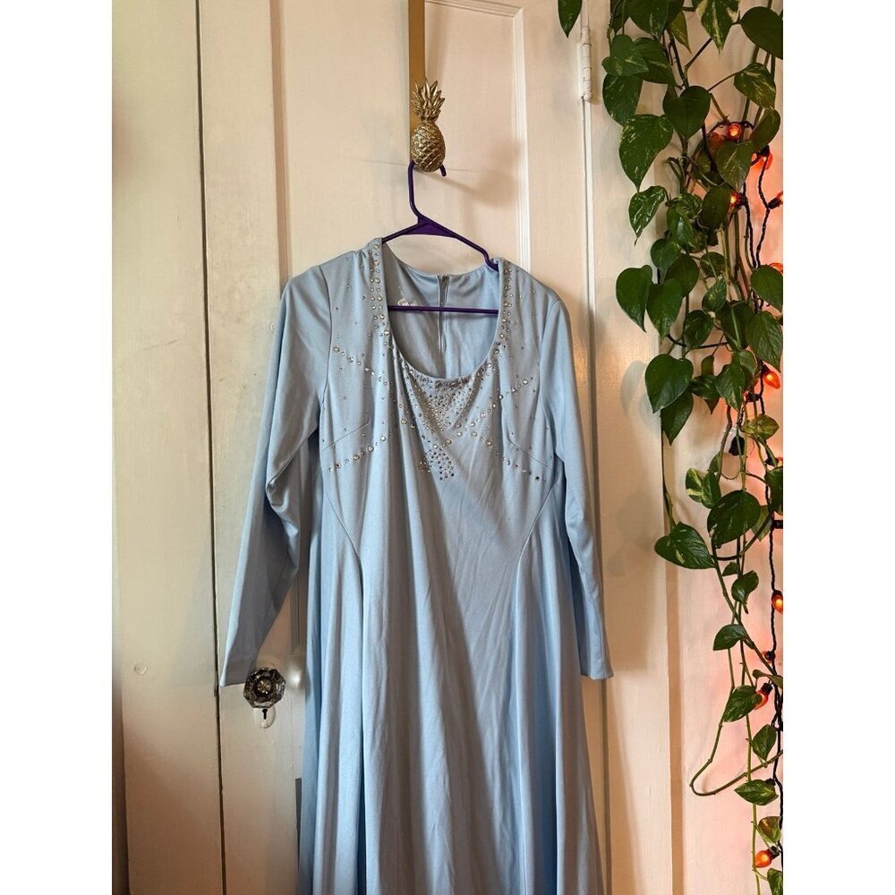 Women’s size X – large light, blue, elegant gown